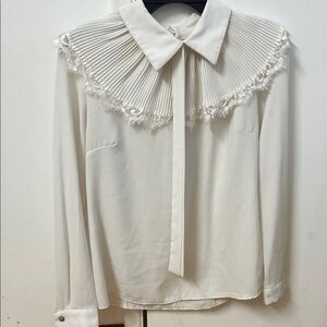 Elegant White Lace Collar Blouse